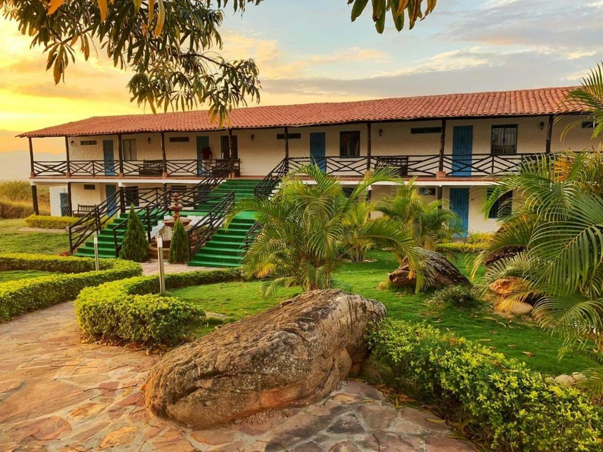 Condado De Pavas De Bucaramanga Hotel Floridablanca Exterior foto